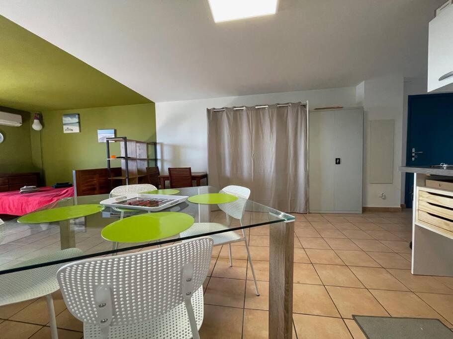 Immense Studio 51 Jusqu'A 4 Personnes Avec Vue Mer Saint-Denis Eksteriør billede