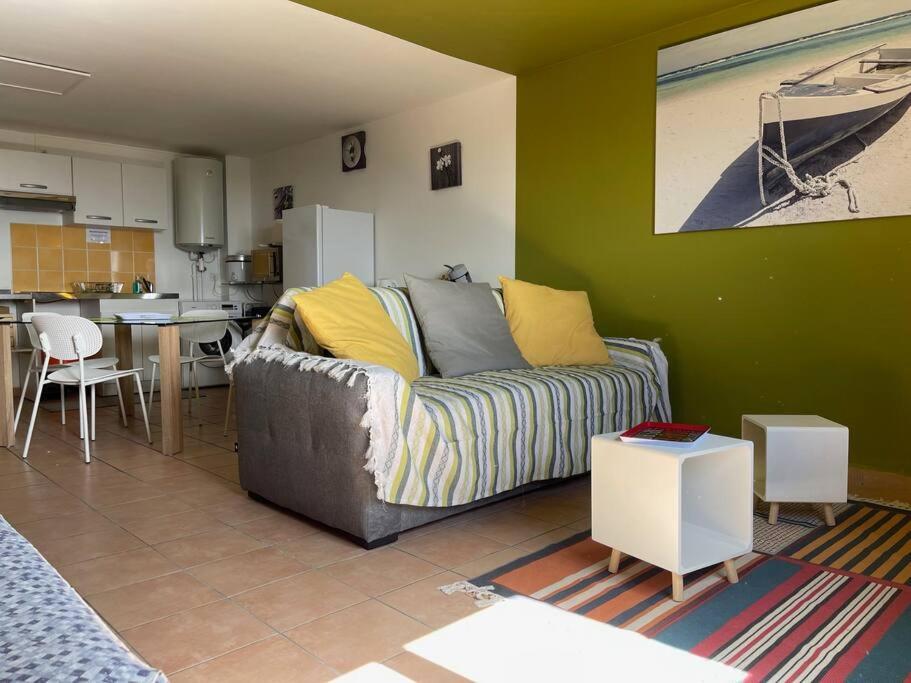 Immense Studio 51 Jusqu'A 4 Personnes Avec Vue Mer Saint-Denis Eksteriør billede